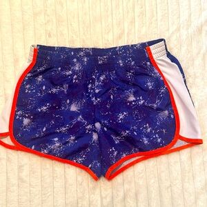 Women’s medium Dankskin athletic shorts